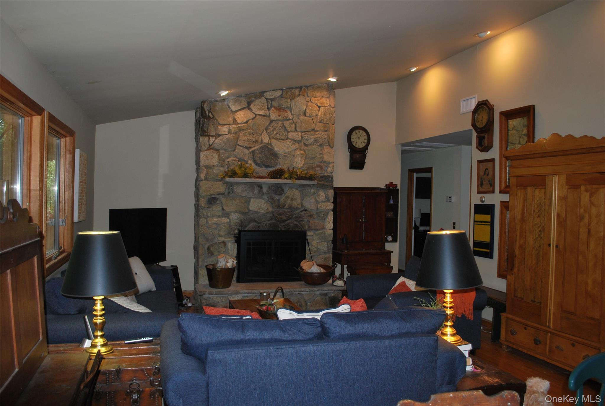 7 Abbey Road – For Sale photo 8