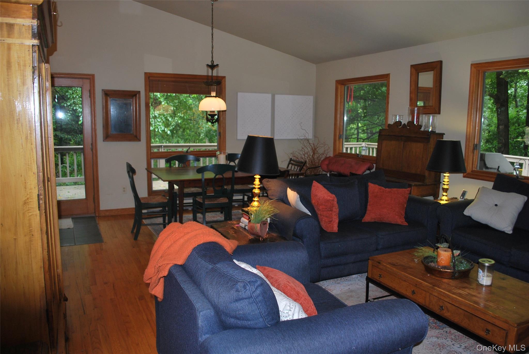 7 Abbey Road – For Sale photo 6
