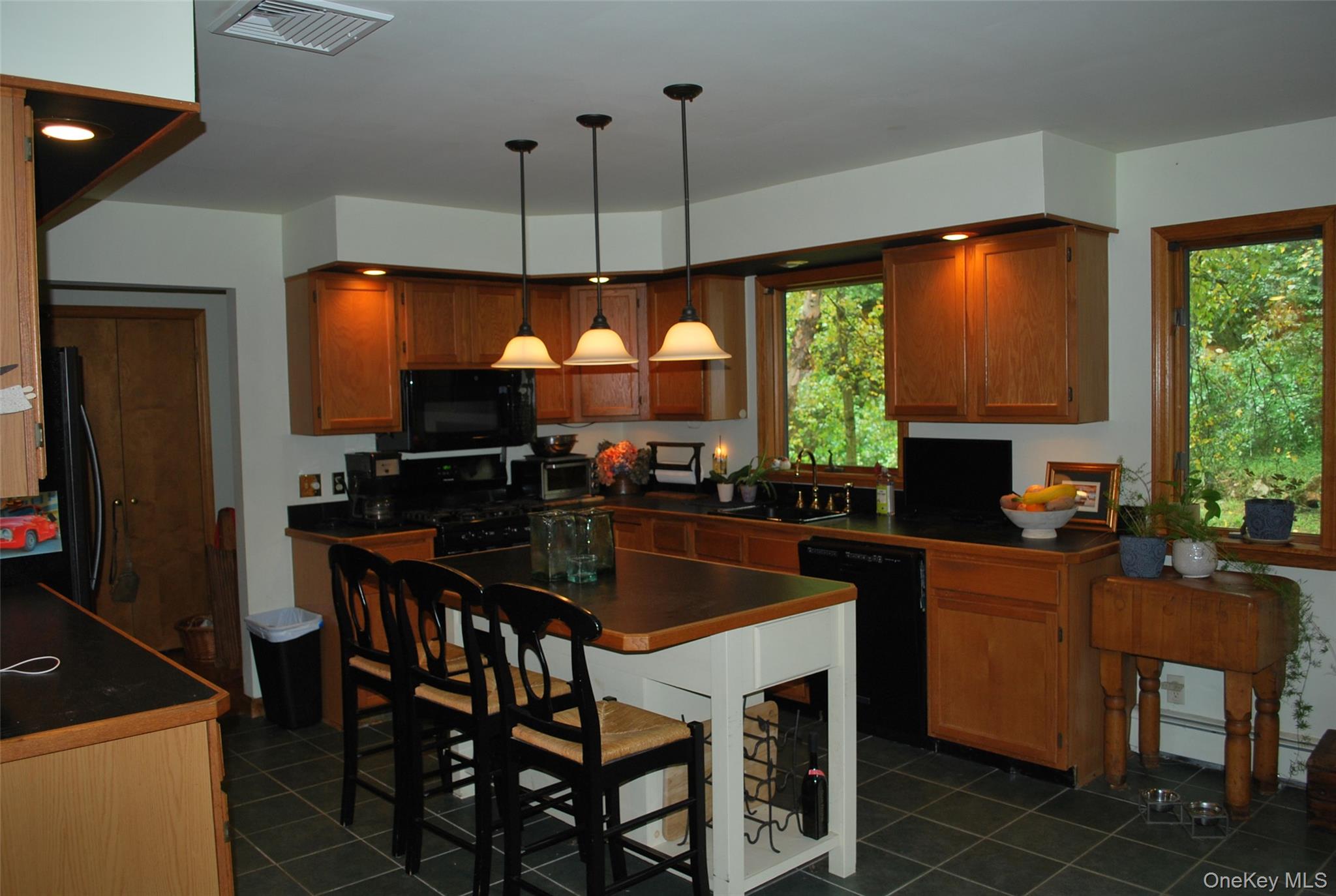 7 Abbey Road – For Sale photo 15
