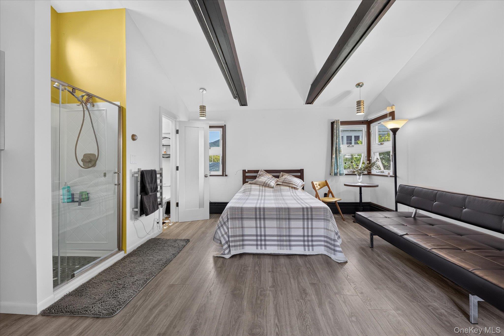 7 Henry Street – For Rent photo 4