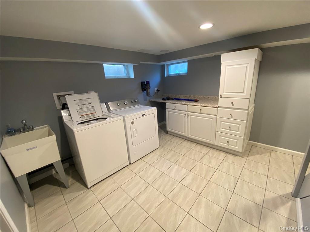 17 Harriman Avenue – For Rent photo 19