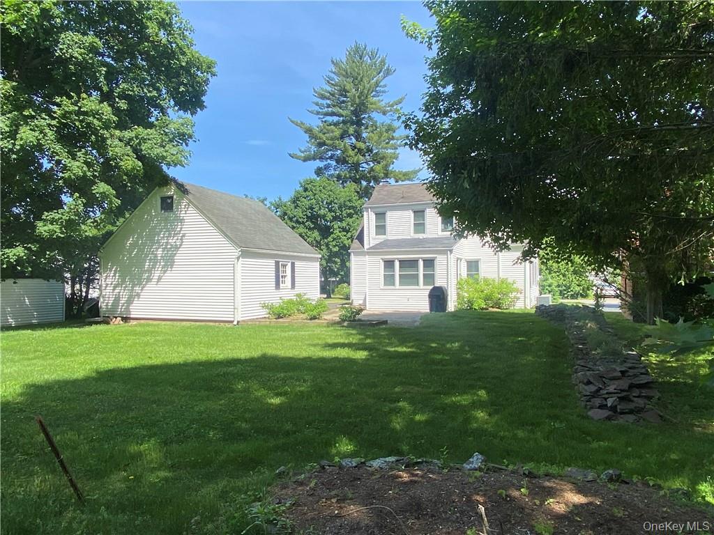 17 Harriman Avenue – For Rent photo 22