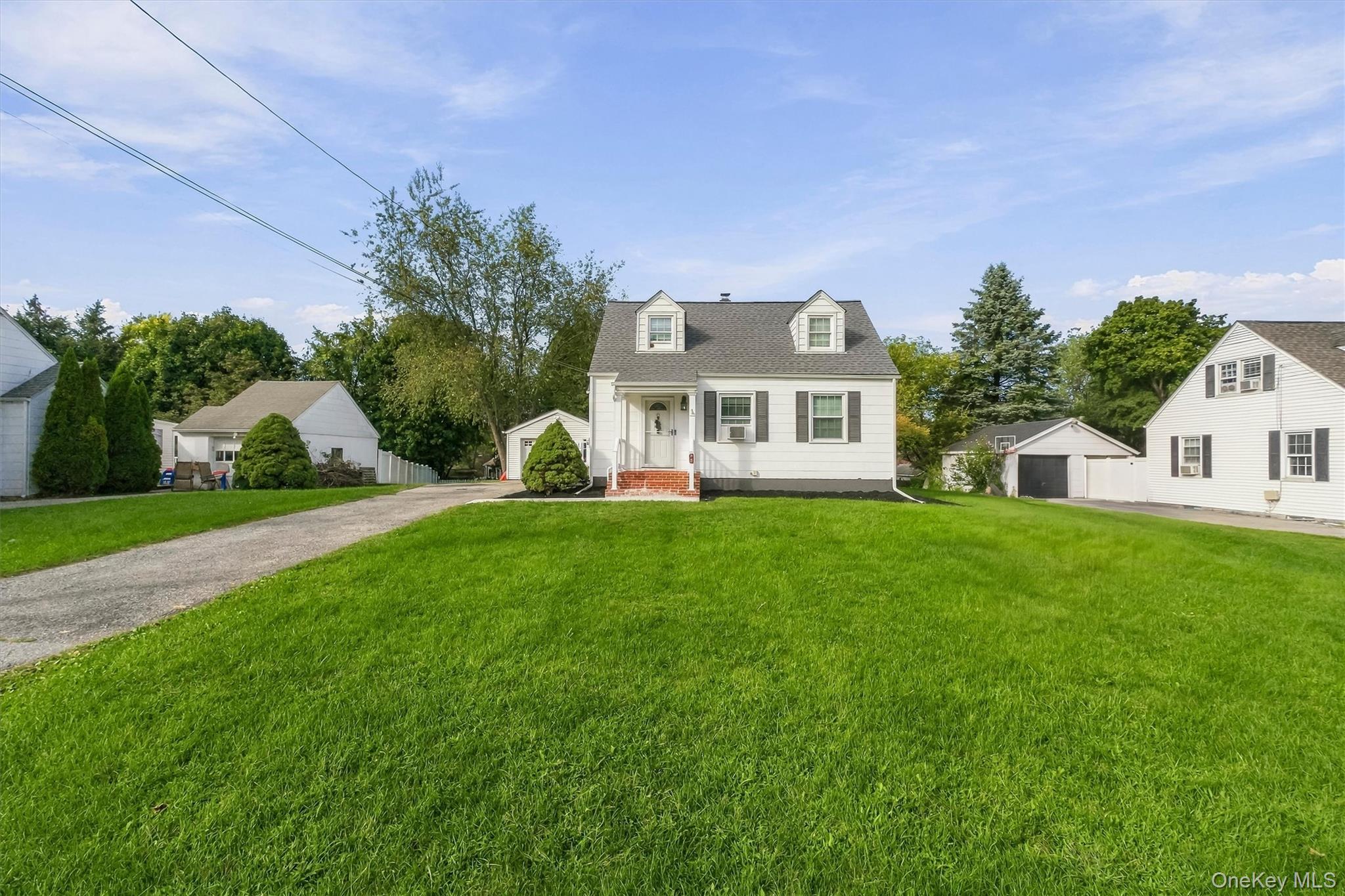 3 Kinderhook Drive – For Sale photo 2