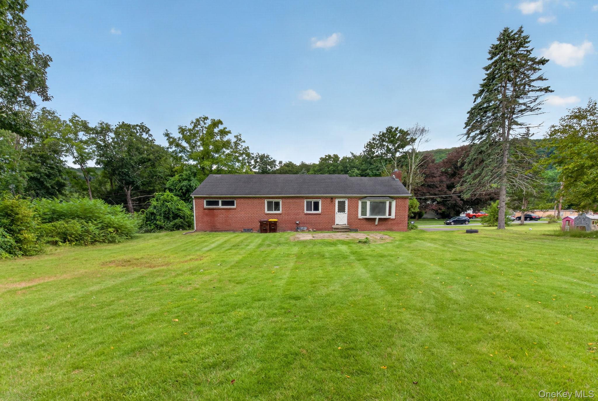 5 Johnson Lane – For Sale photo 4