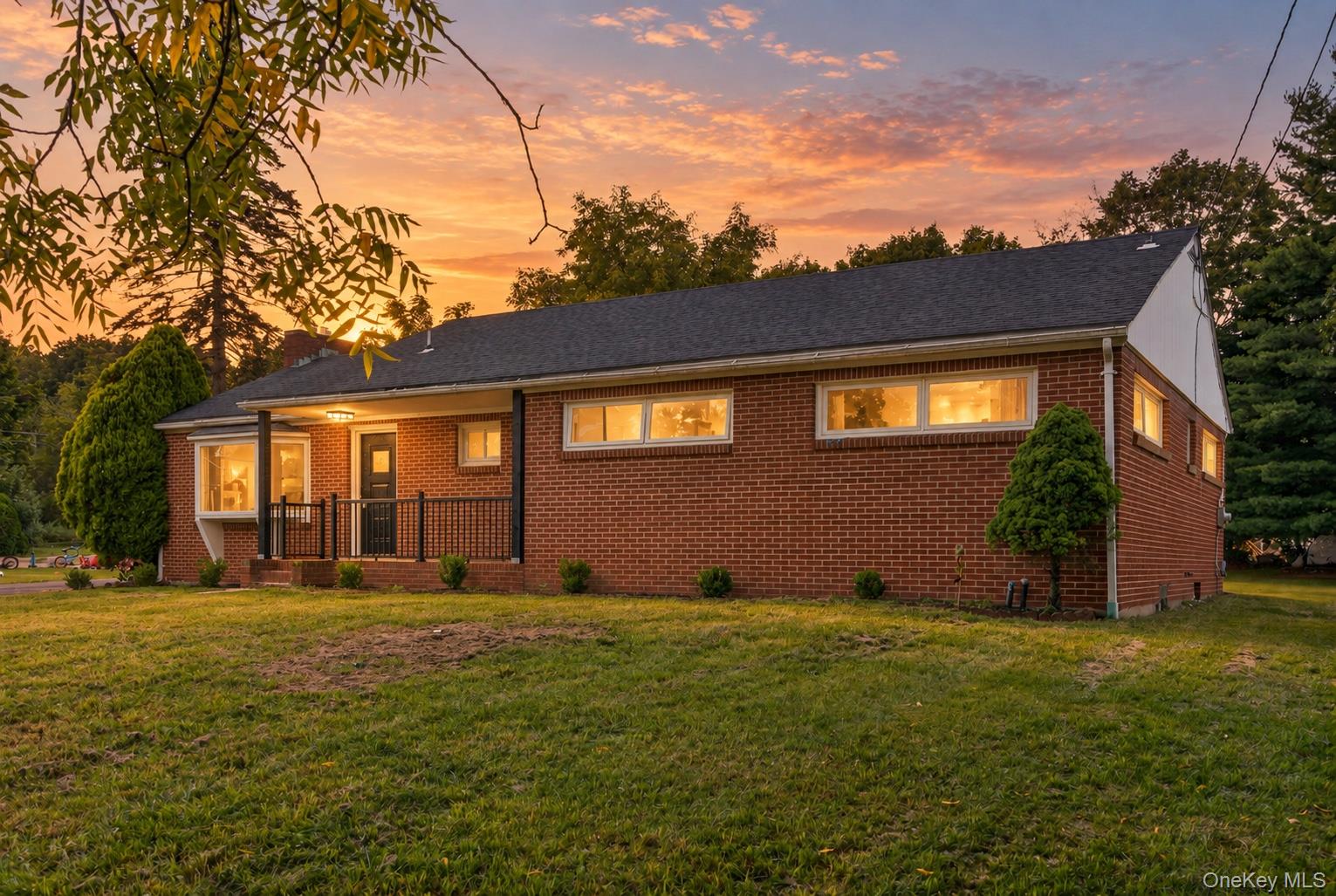 5 Johnson Lane – For Sale photo 2
