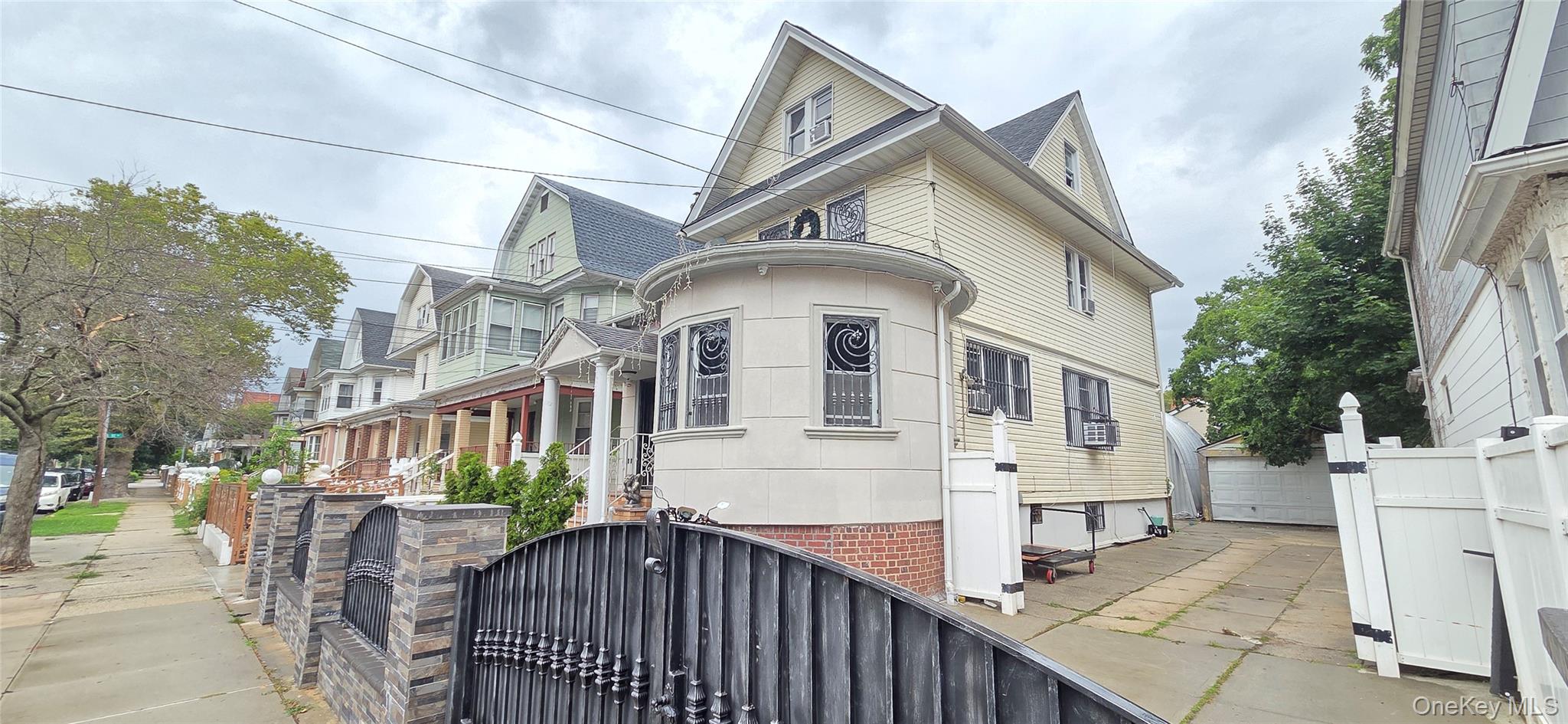 92-11 107th Street – For Sale