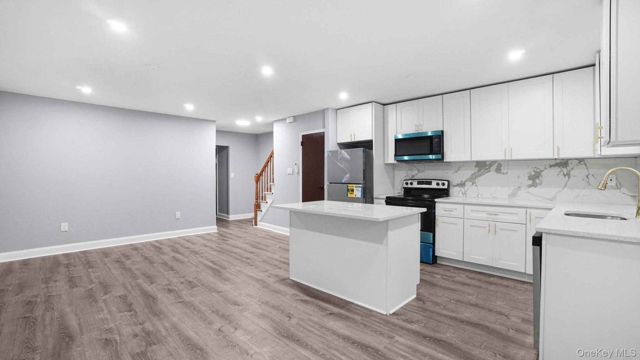 806 E 227th Street – For Sale photo 12