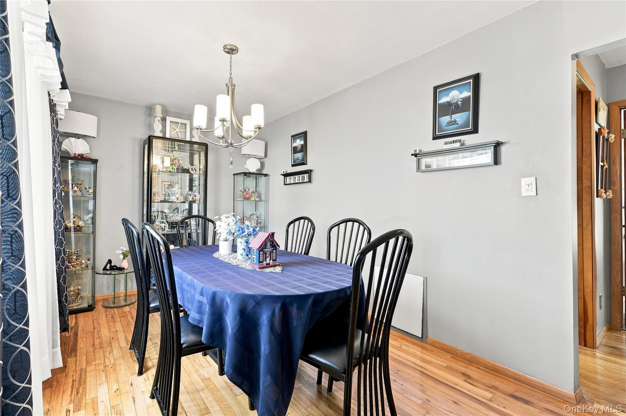 310 Audley Court – For Sale photo 8
