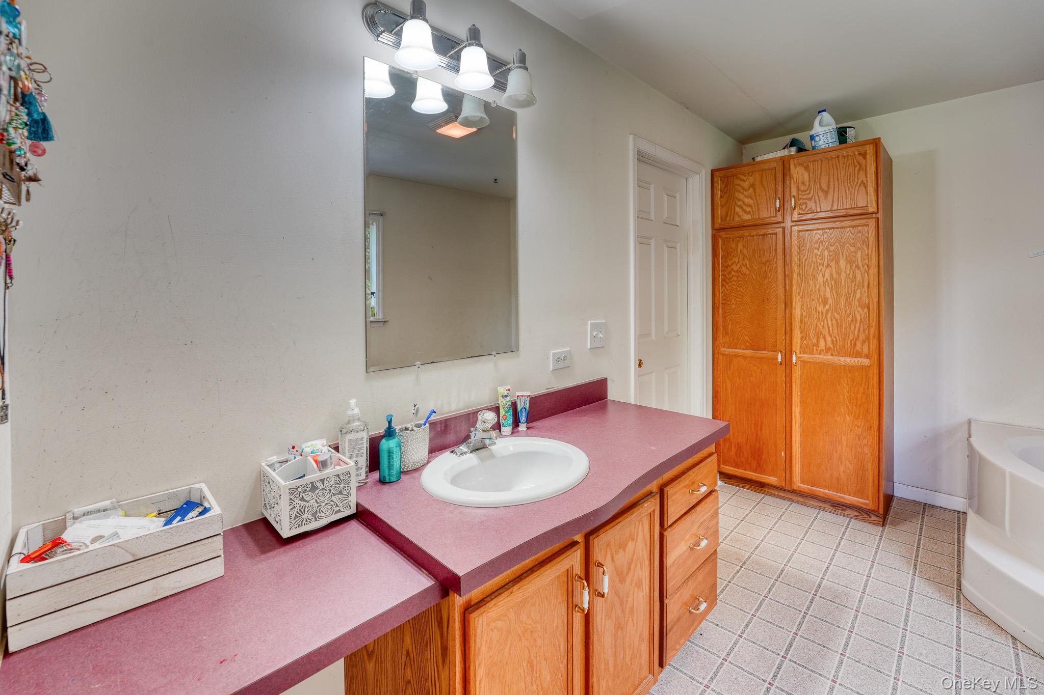 99 Milton Turnpike – For Sale photo 16