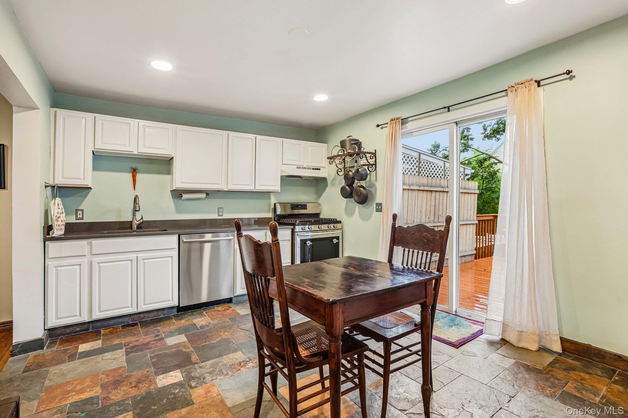 47 White Avenue – For Sale photo 9