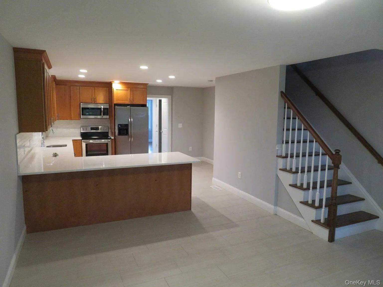 47 Gibson Place, Unit Left side photo 17