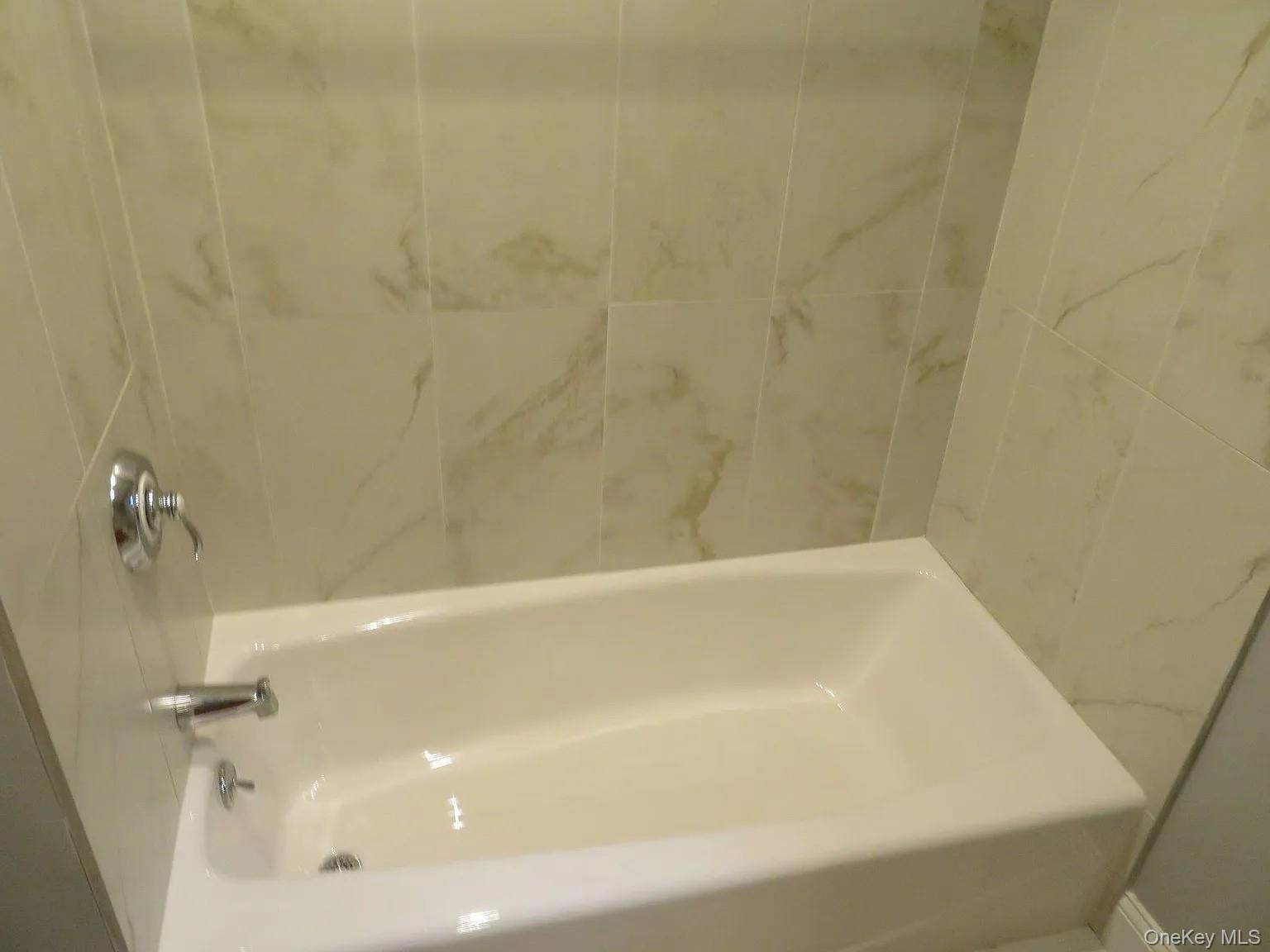 47 Gibson Place, Unit Left side photo 28