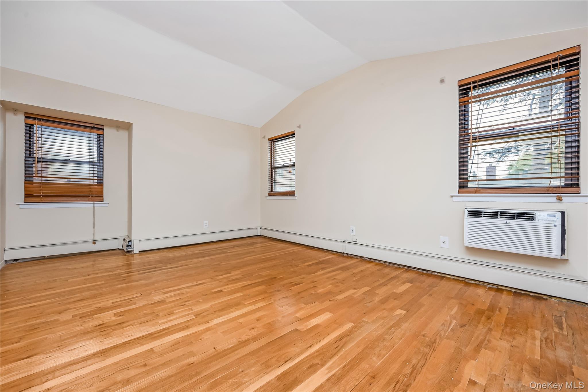 61-26 233 Street – For Sale photo 19
