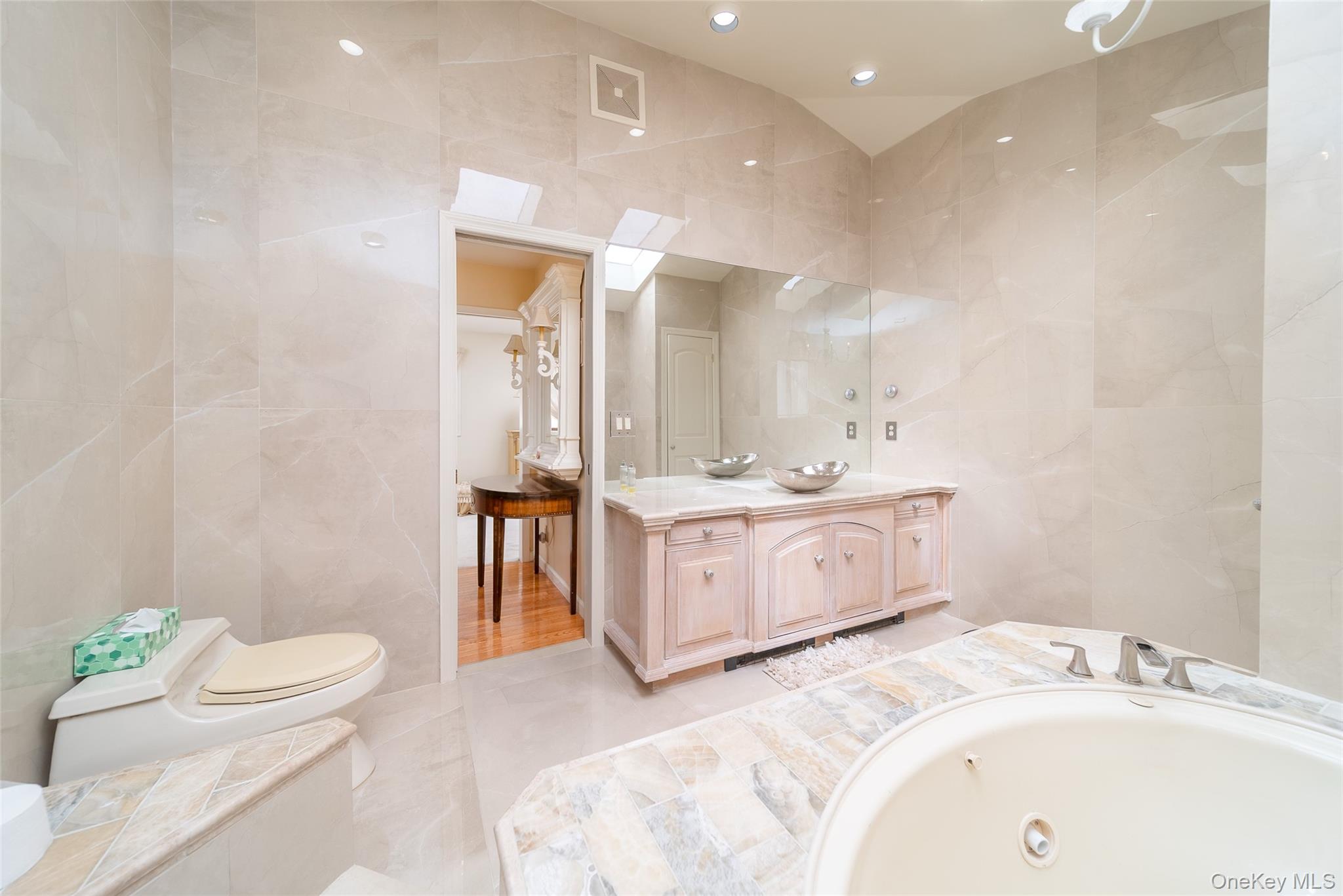145-67 5th Avenue – For Sale photo 8