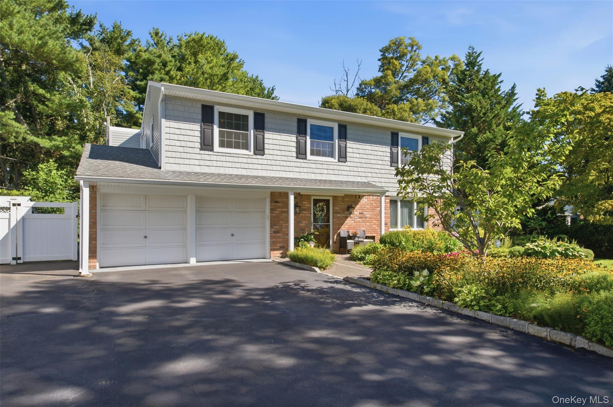 17 White Cliff Lane – For Sale photo 5
