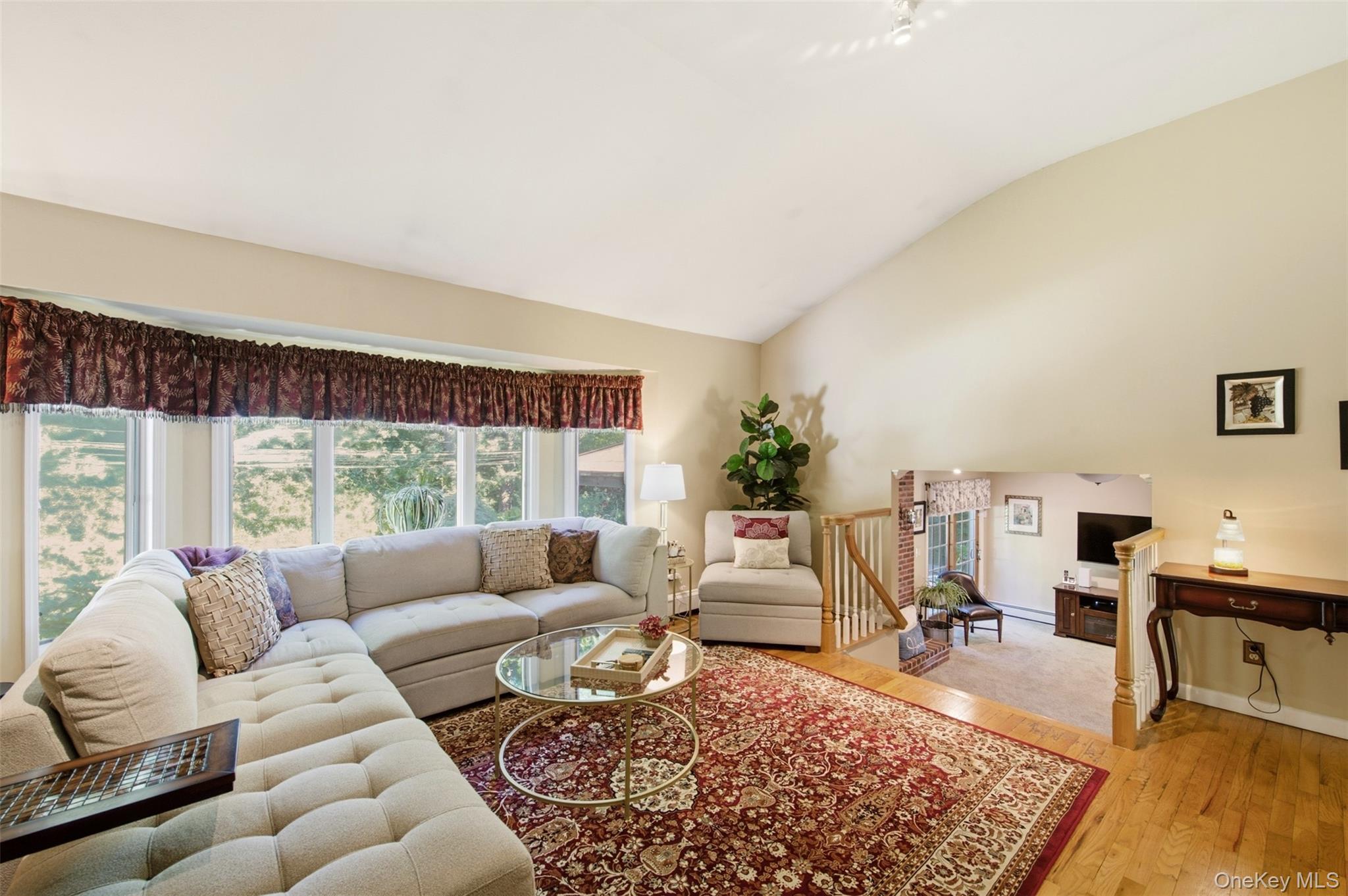 17 White Cliff Lane – For Sale photo 27