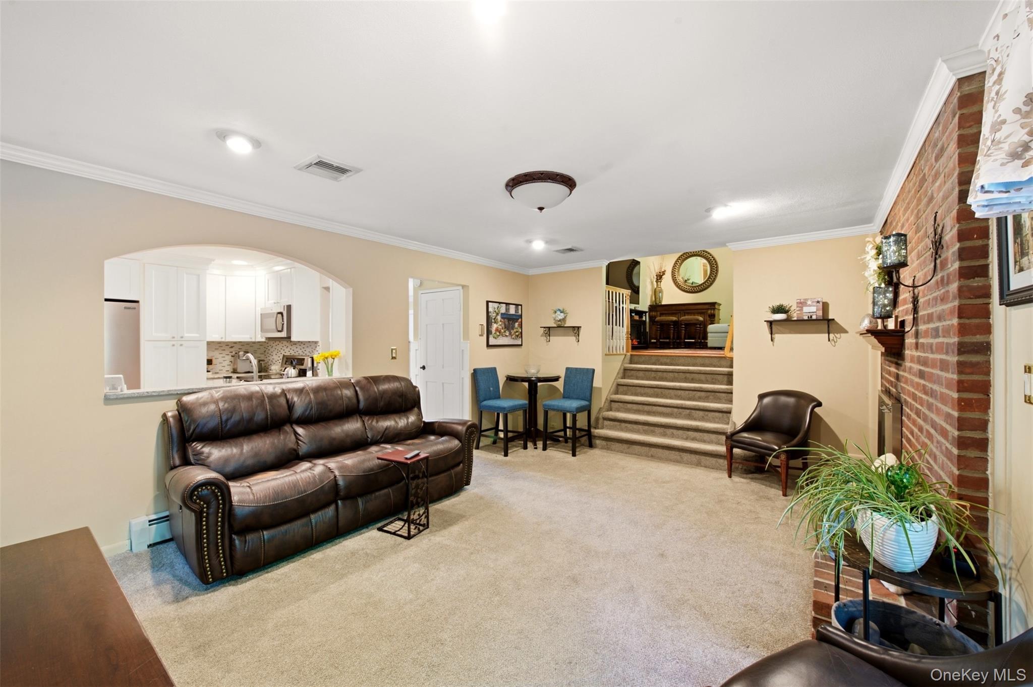17 White Cliff Lane – For Sale photo 20