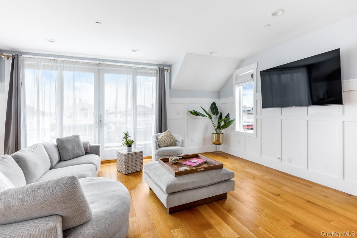 176 Beach 127th Street, Unit 176B photo 4