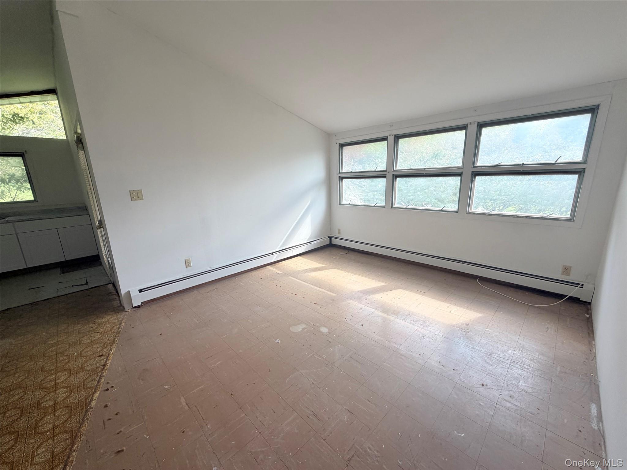 25 Miles – For Rent photo 3