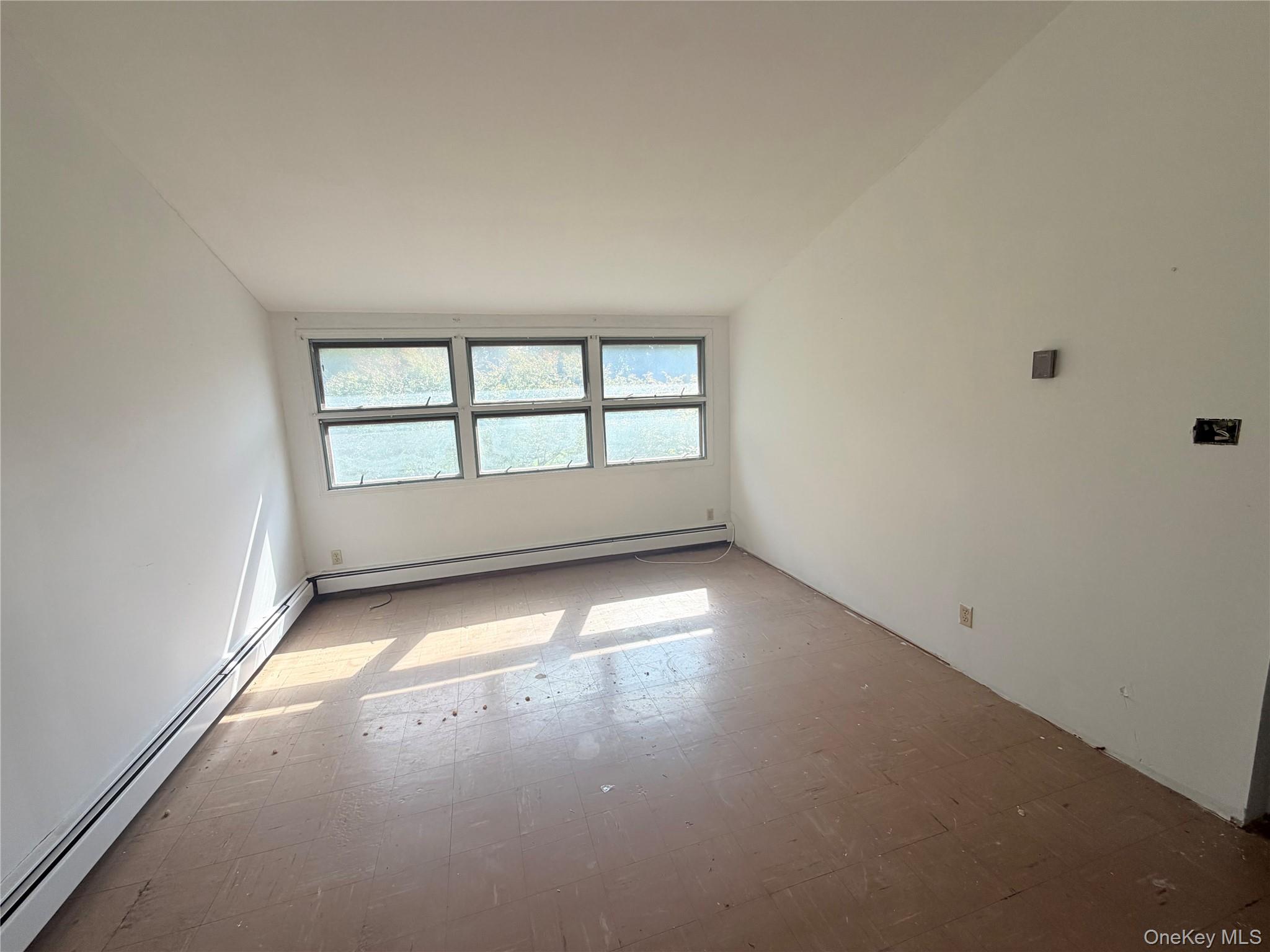 25 Miles – For Rent photo 2