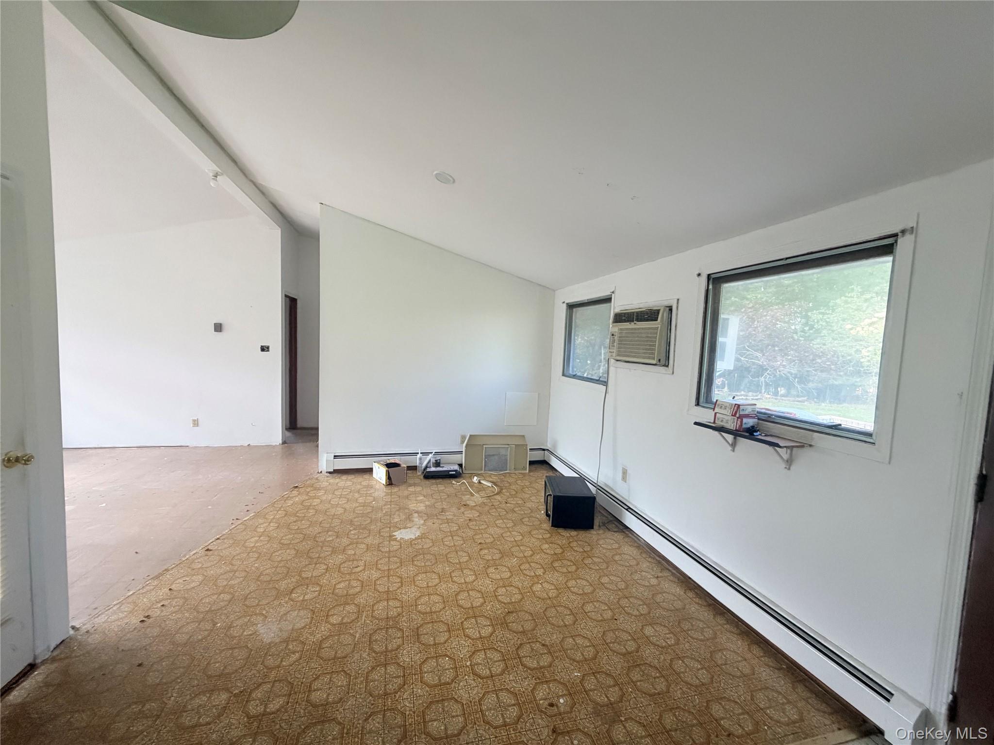 25 Miles – For Rent photo 6