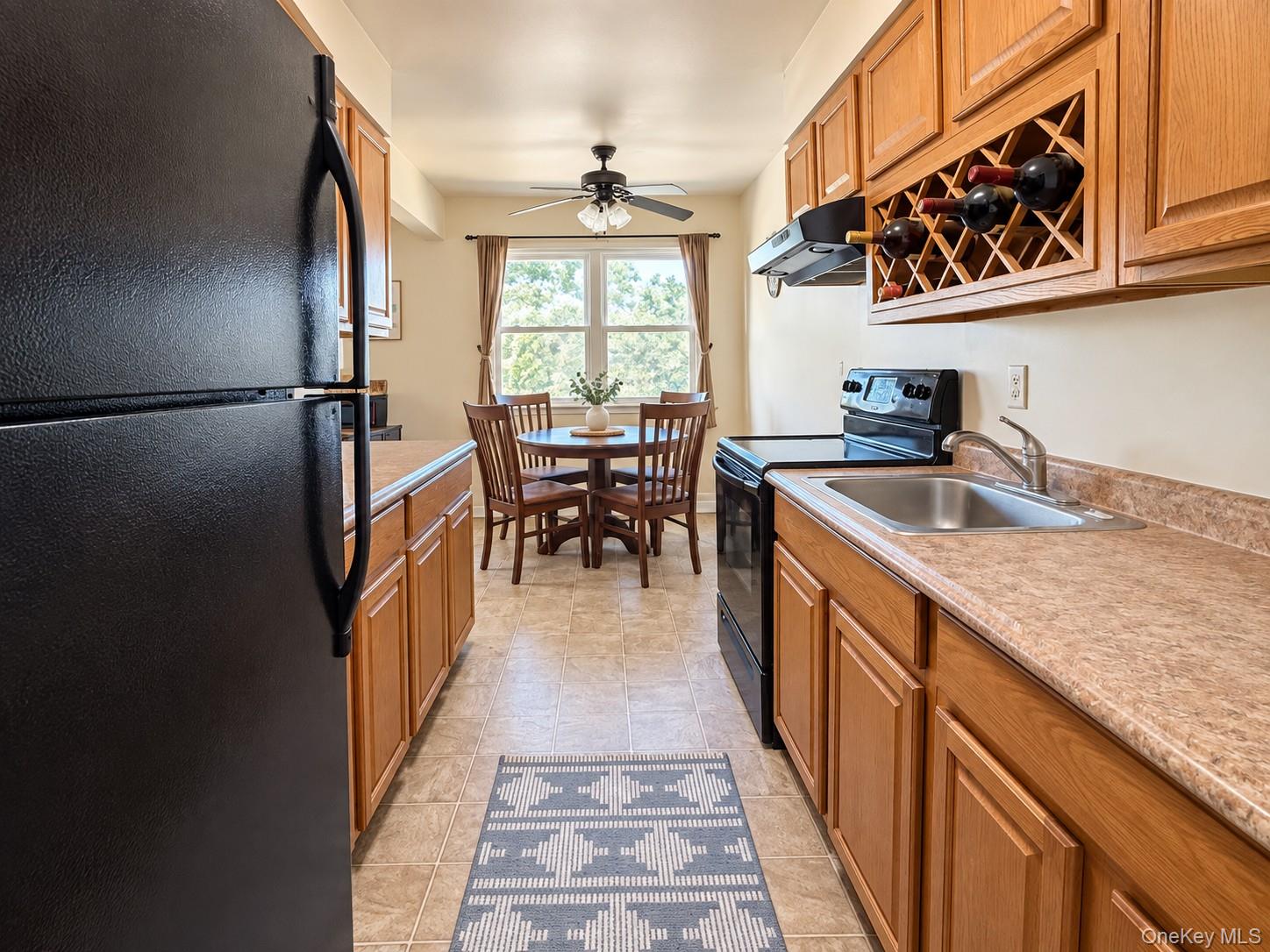 50 Cromwell Terrace, Unit 6 photo 3