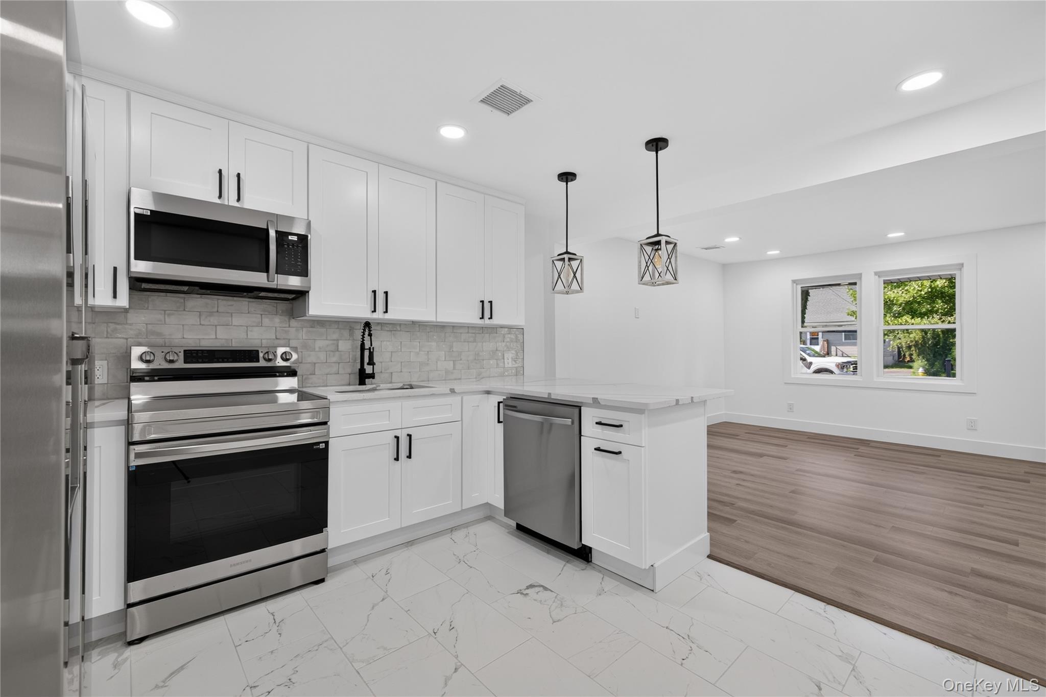 10 Harrison Drive – For Sale photo 13