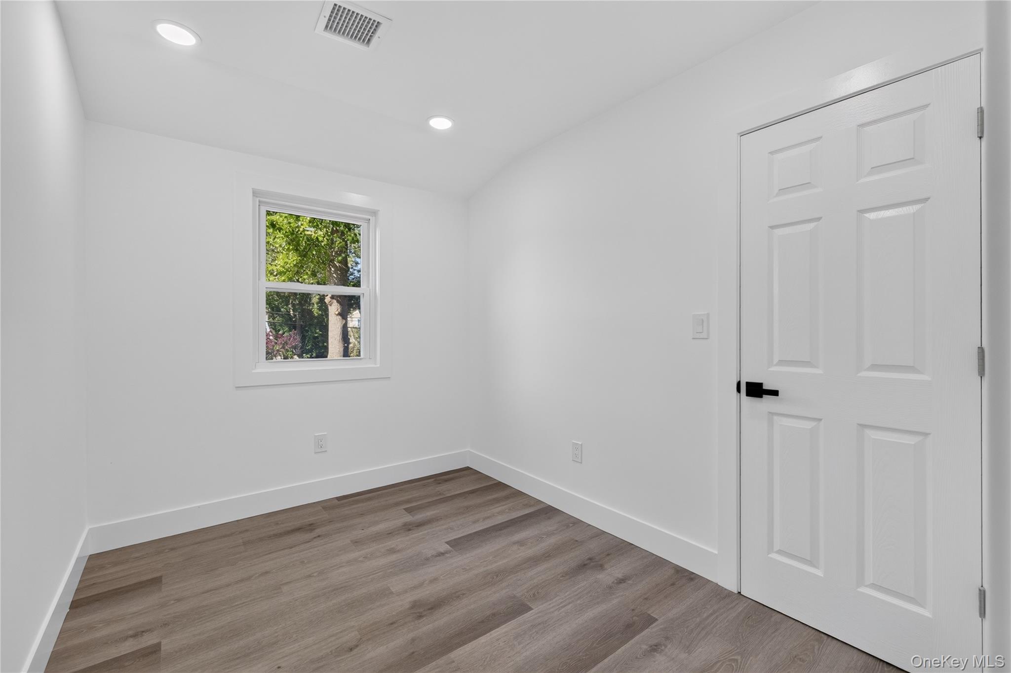10 Harrison Drive – For Sale photo 24