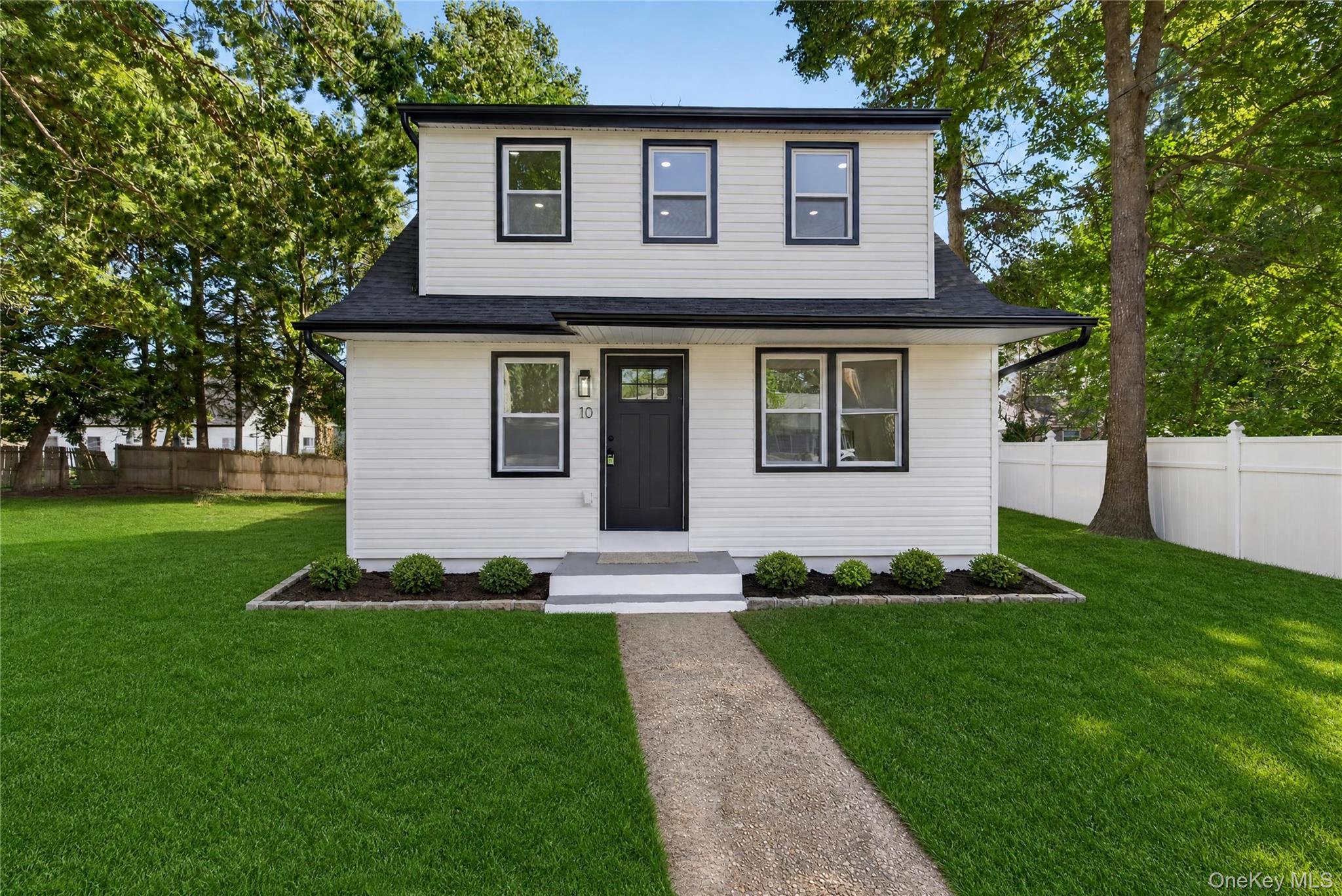 10 Harrison Drive – For Sale