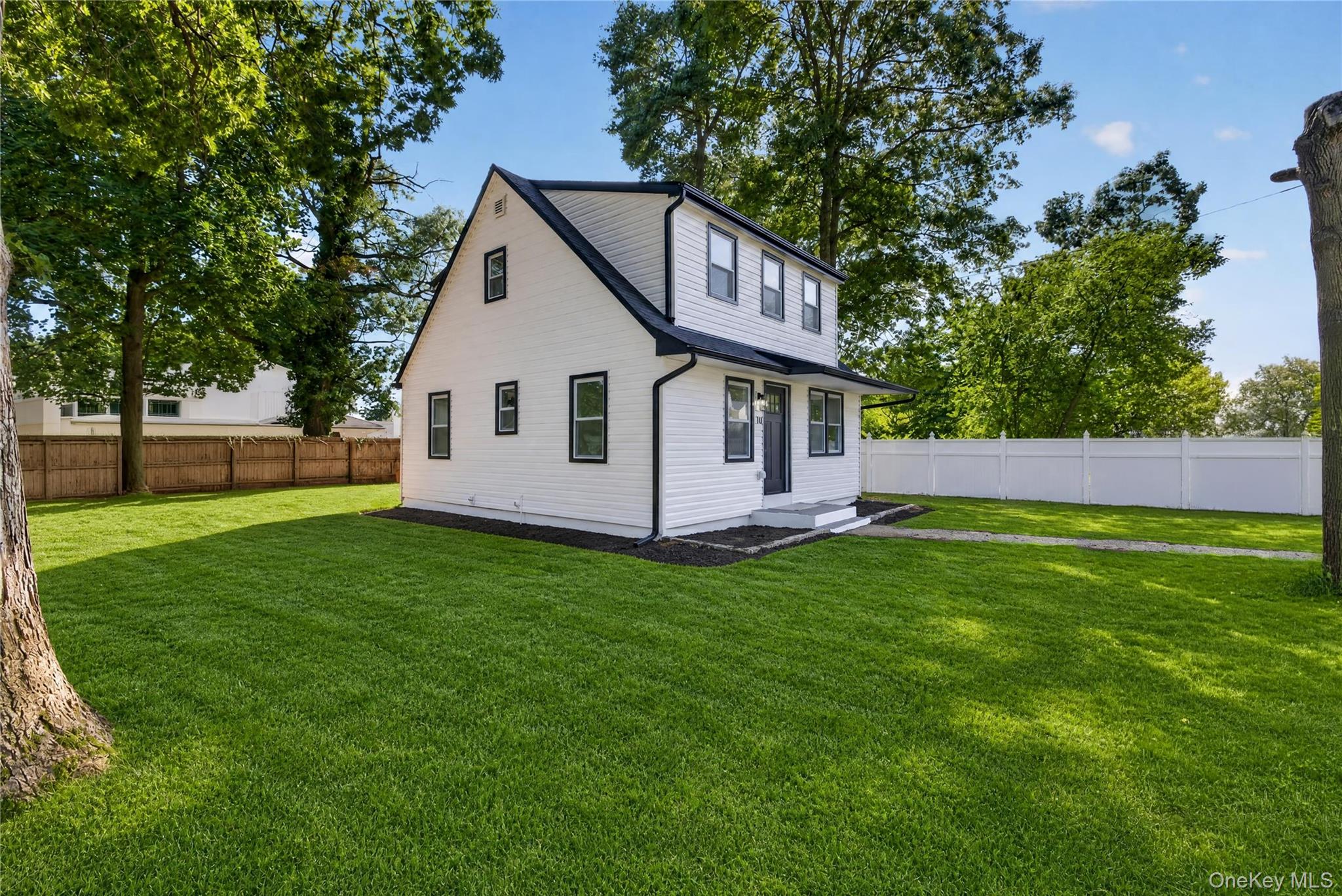 10 Harrison Drive – For Sale photo 3