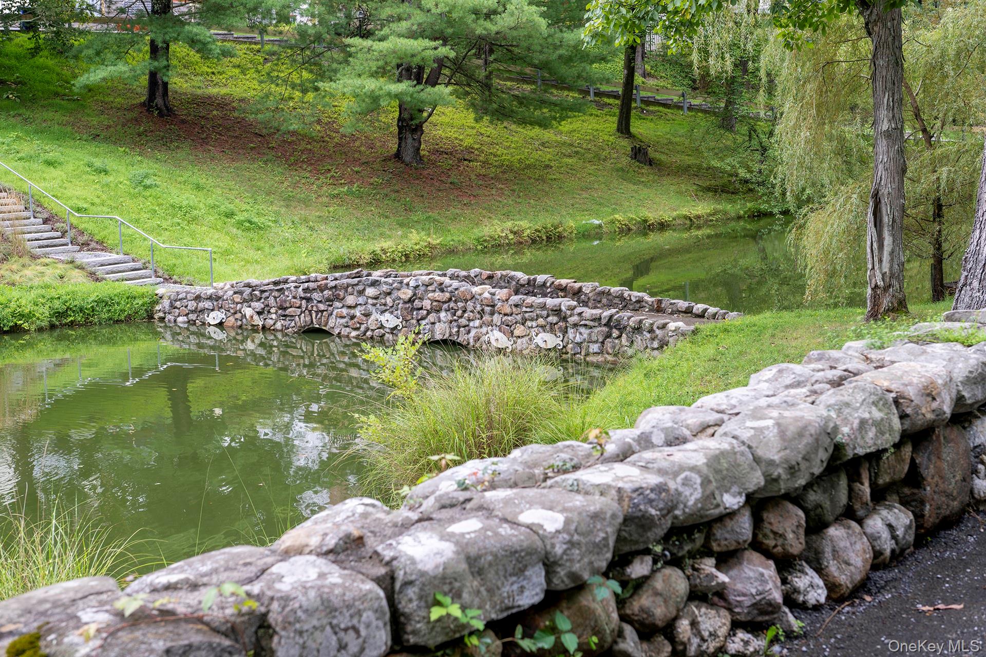 24 Millbrook Hollow Lane – For Rent photo 32