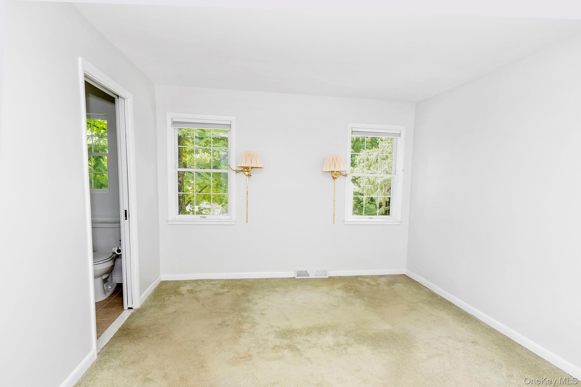 24 Millbrook Hollow Lane – For Rent photo 13