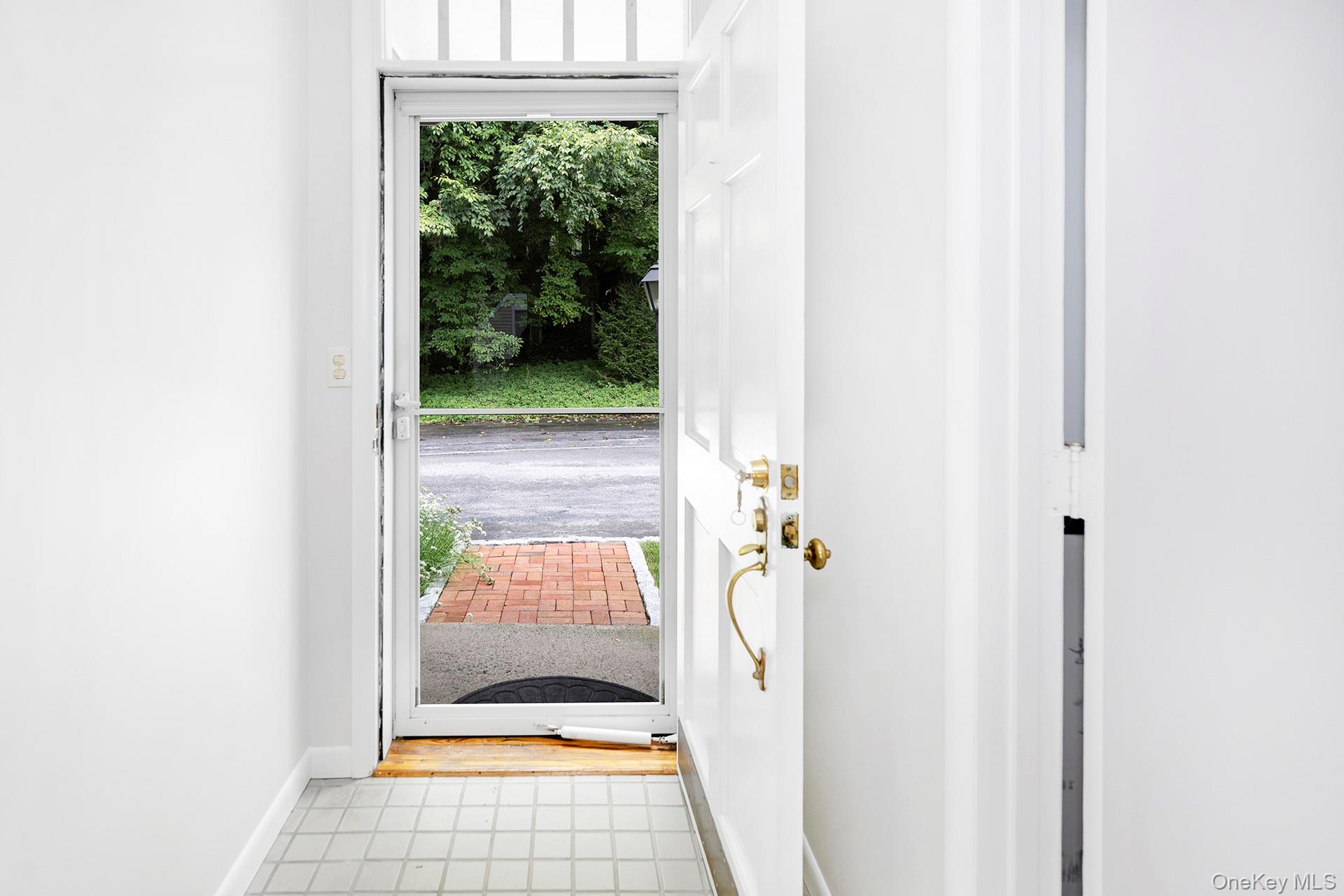 24 Millbrook Hollow Lane – For Rent photo 4