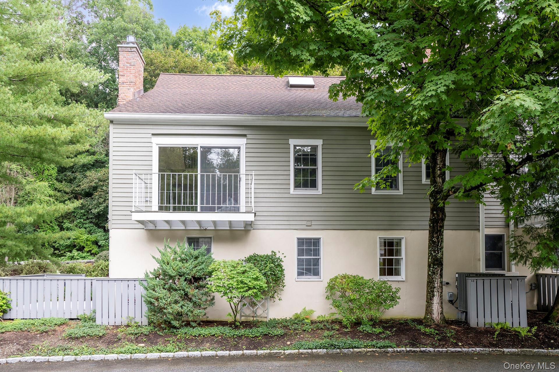 24 Millbrook Hollow Lane – For Rent photo 3