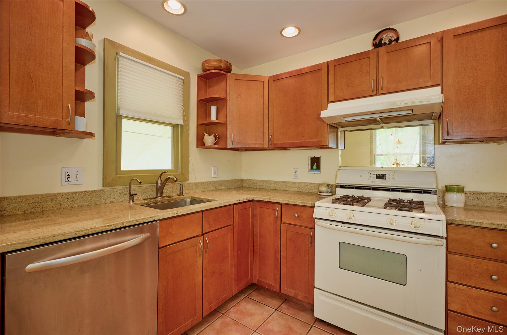 17 Merriewold Lane N – For Sale photo 15
