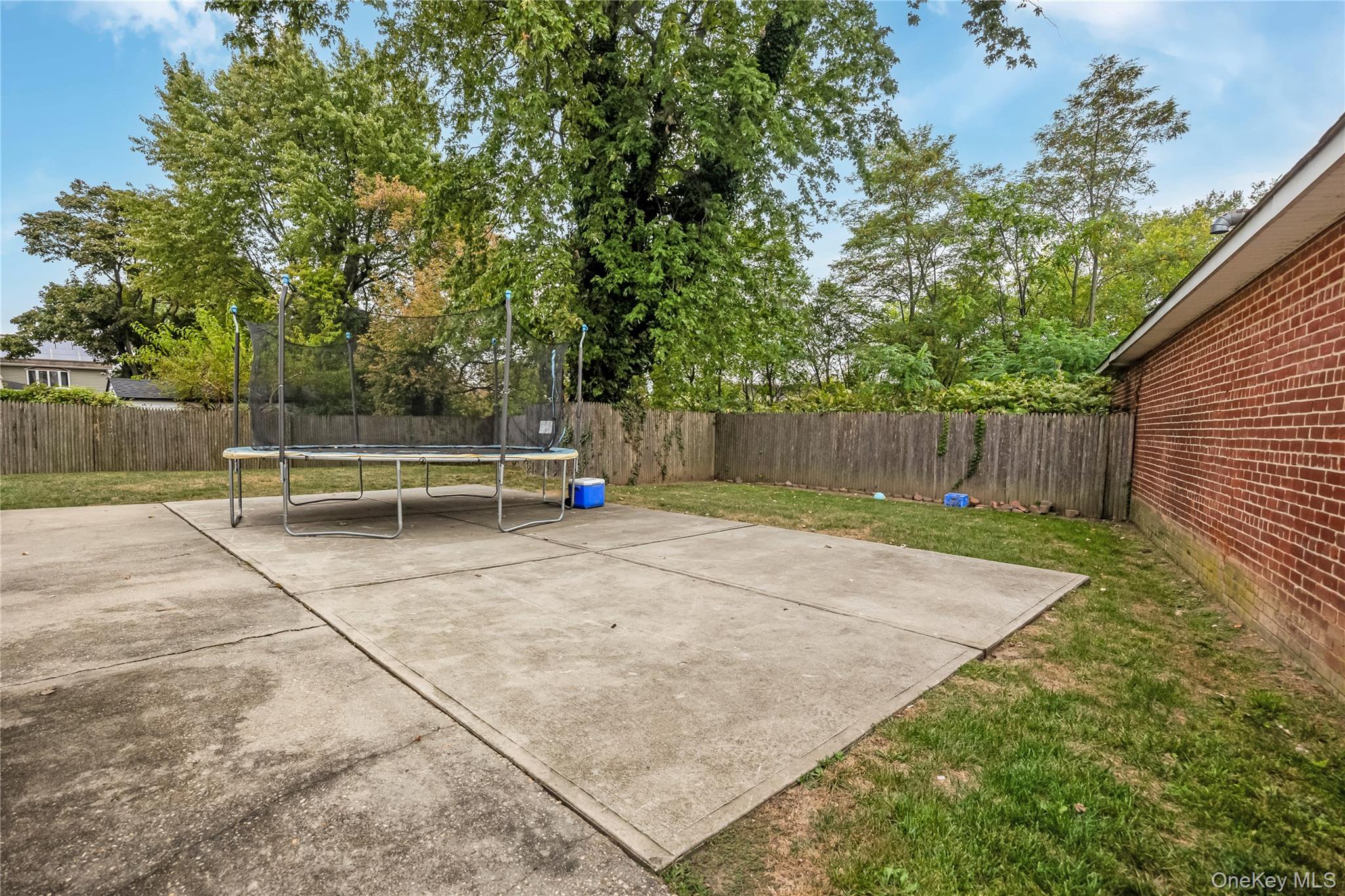 204 Bayside Avenue – For Sale photo 4