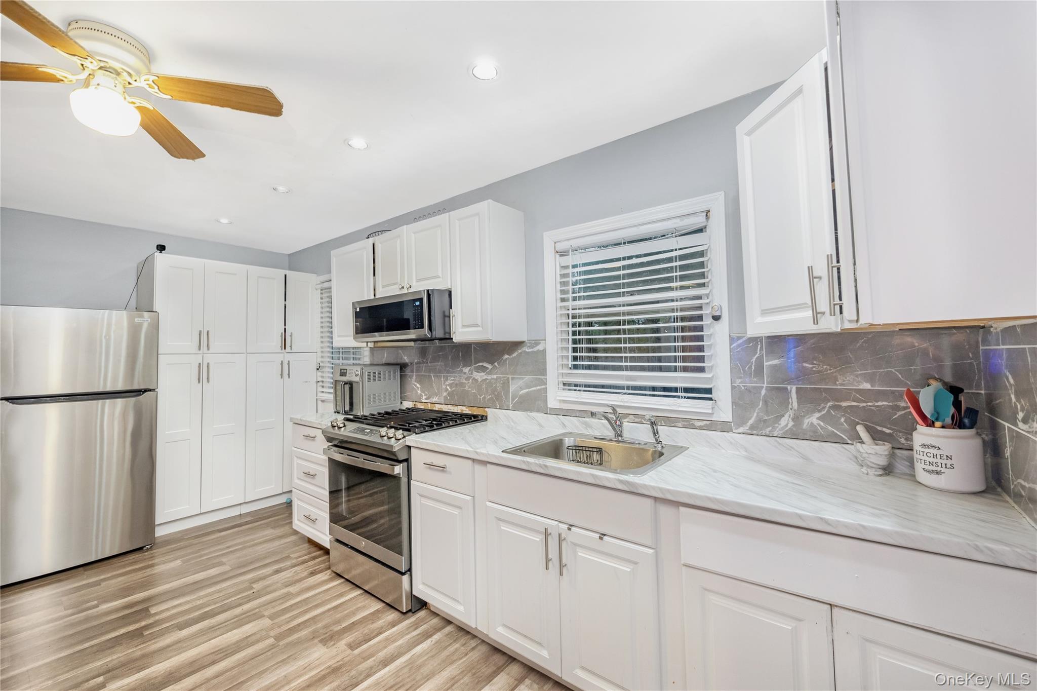 204 Bayside Avenue – For Sale photo 12