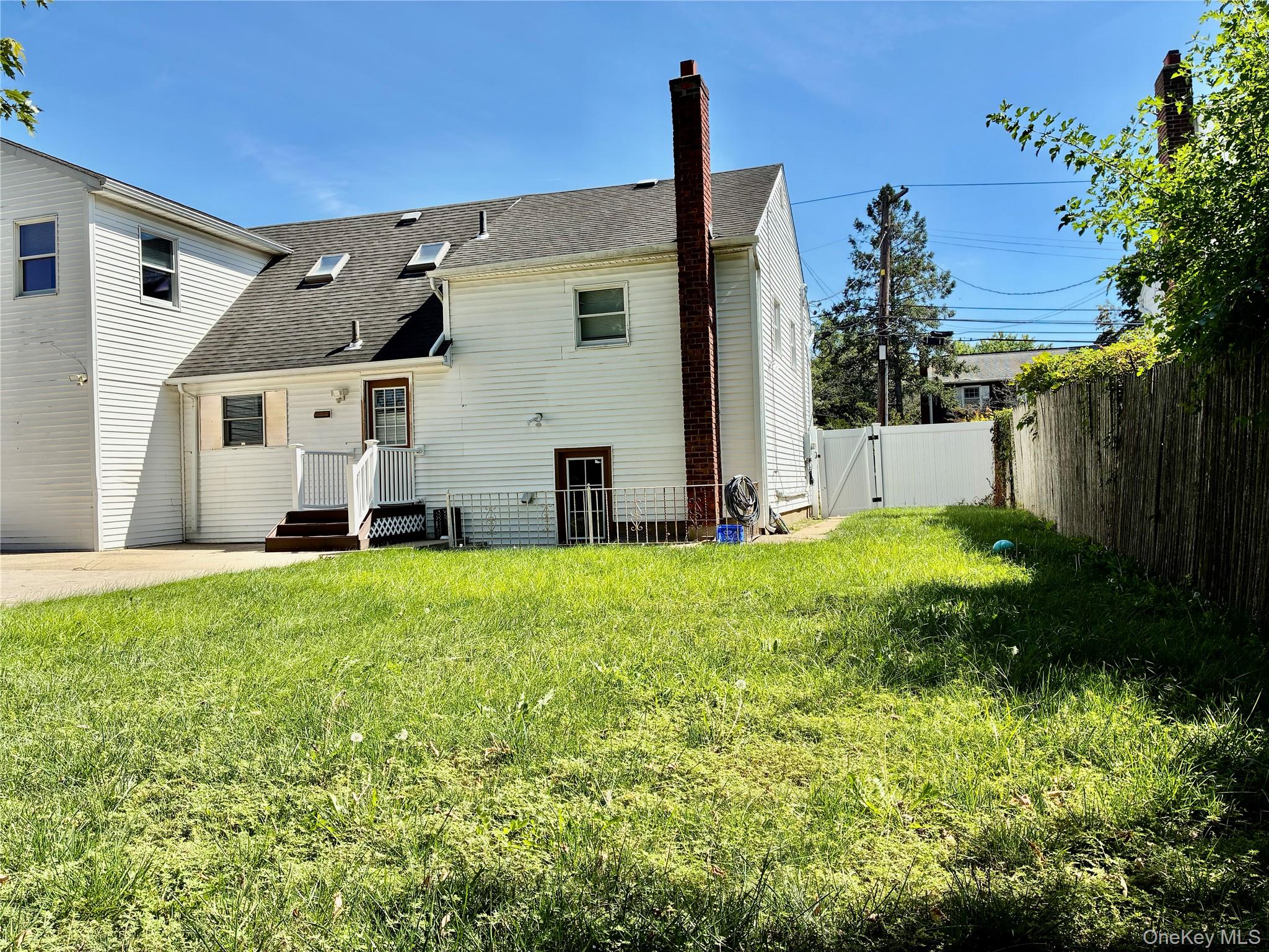204 Bayside Avenue – For Sale photo 23