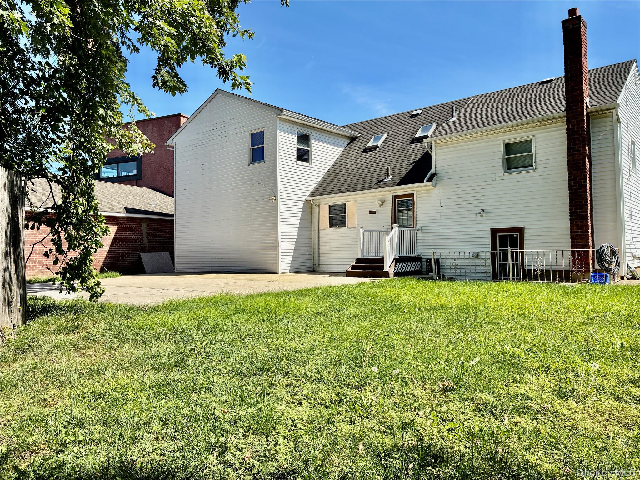 204 Bayside Avenue – For Sale photo 24