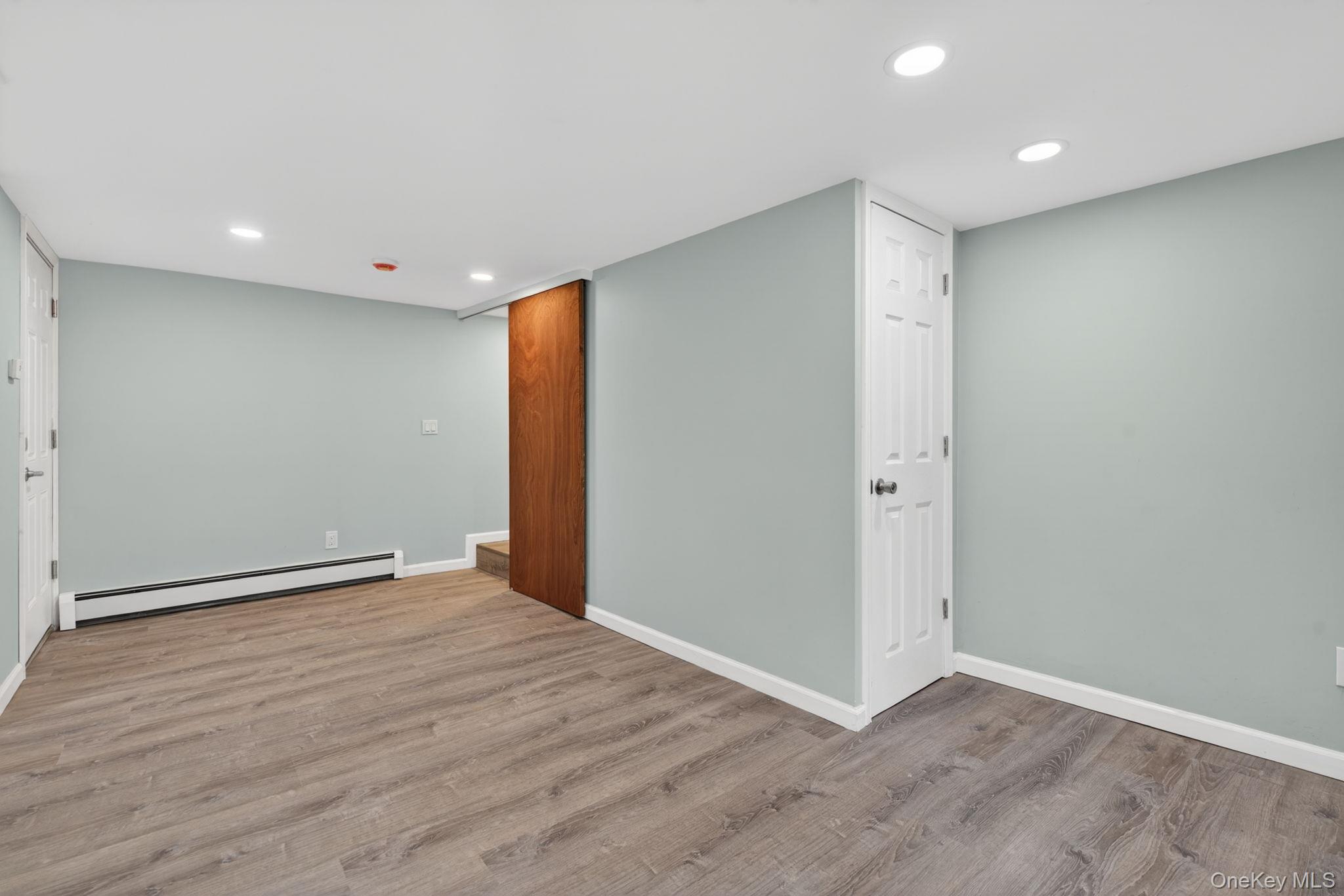 152 N Clinton Street – For Sale photo 16