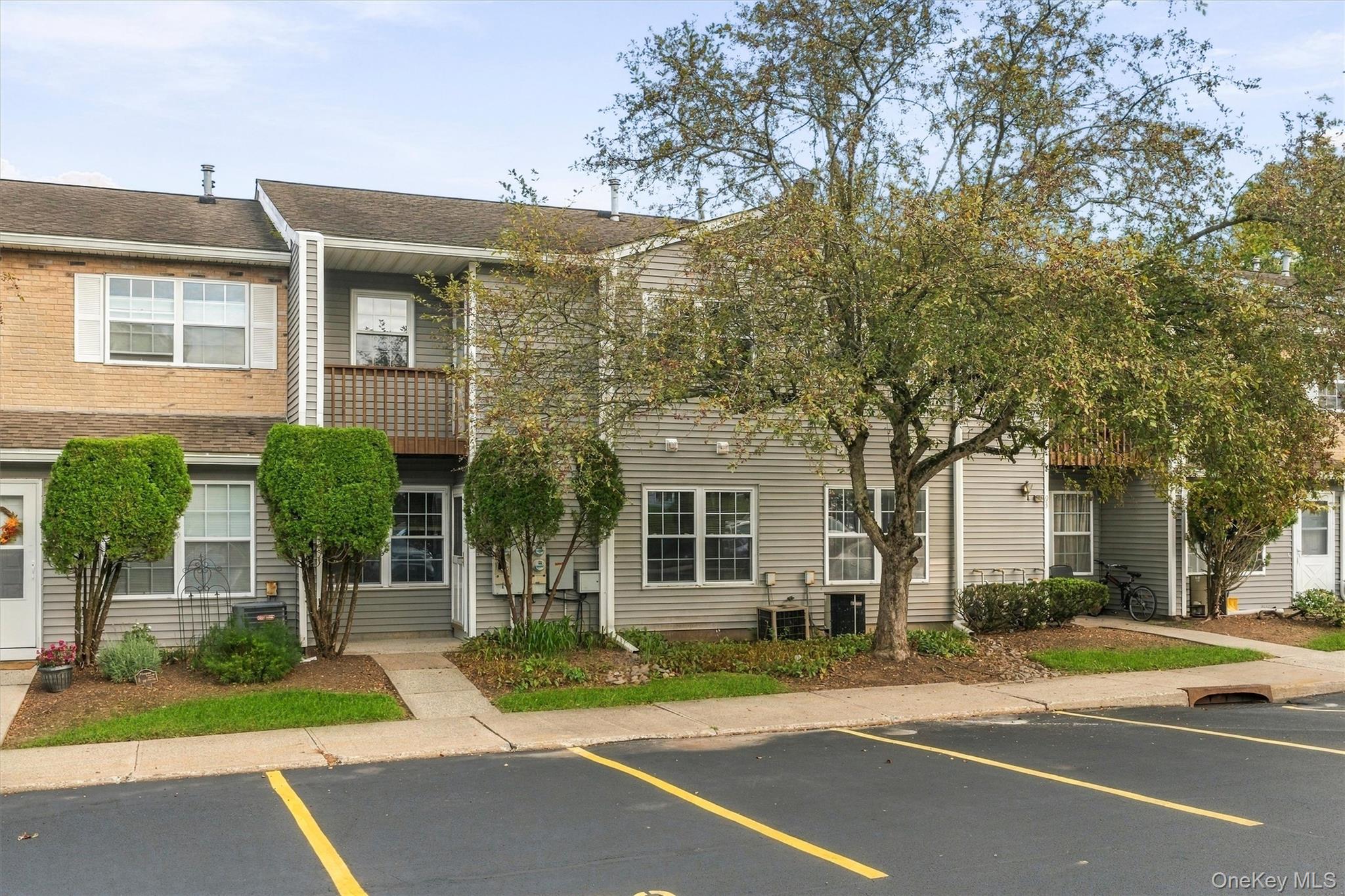 91 Jimal Drive – For Sale photo 2
