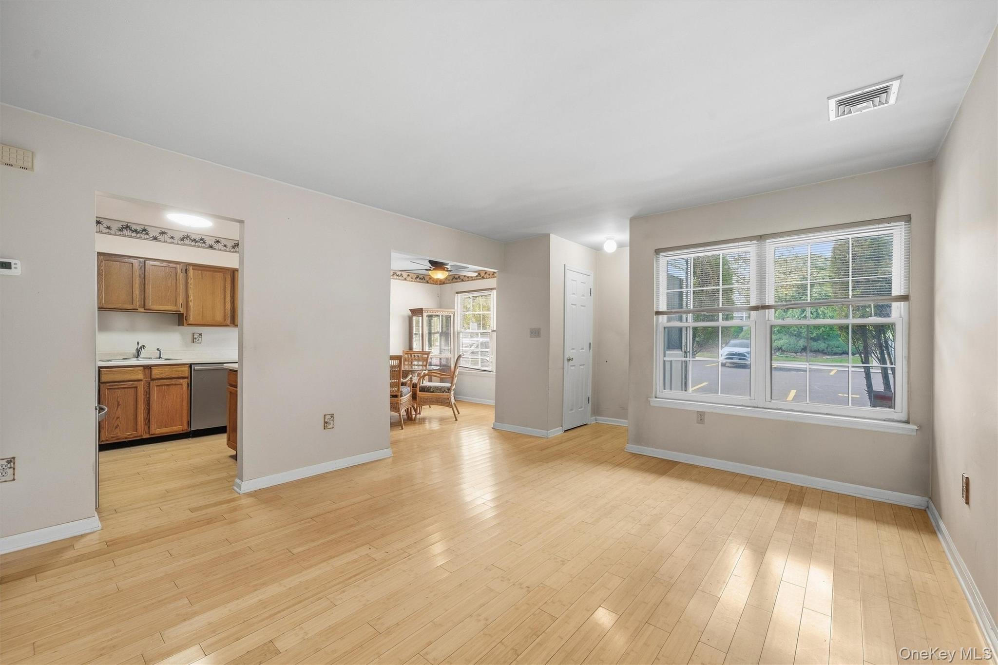 91 Jimal Drive – For Sale photo 9