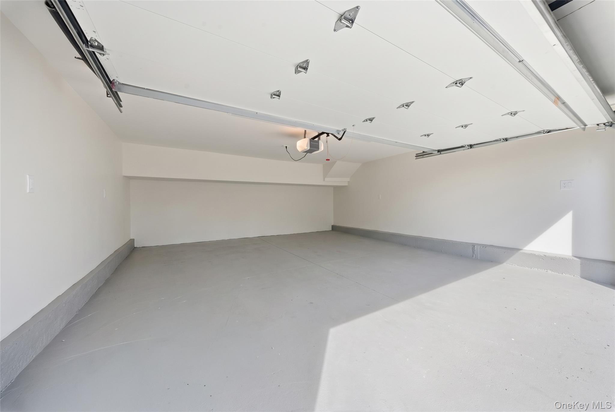 16 Merritt Avenue – For Sale photo 32