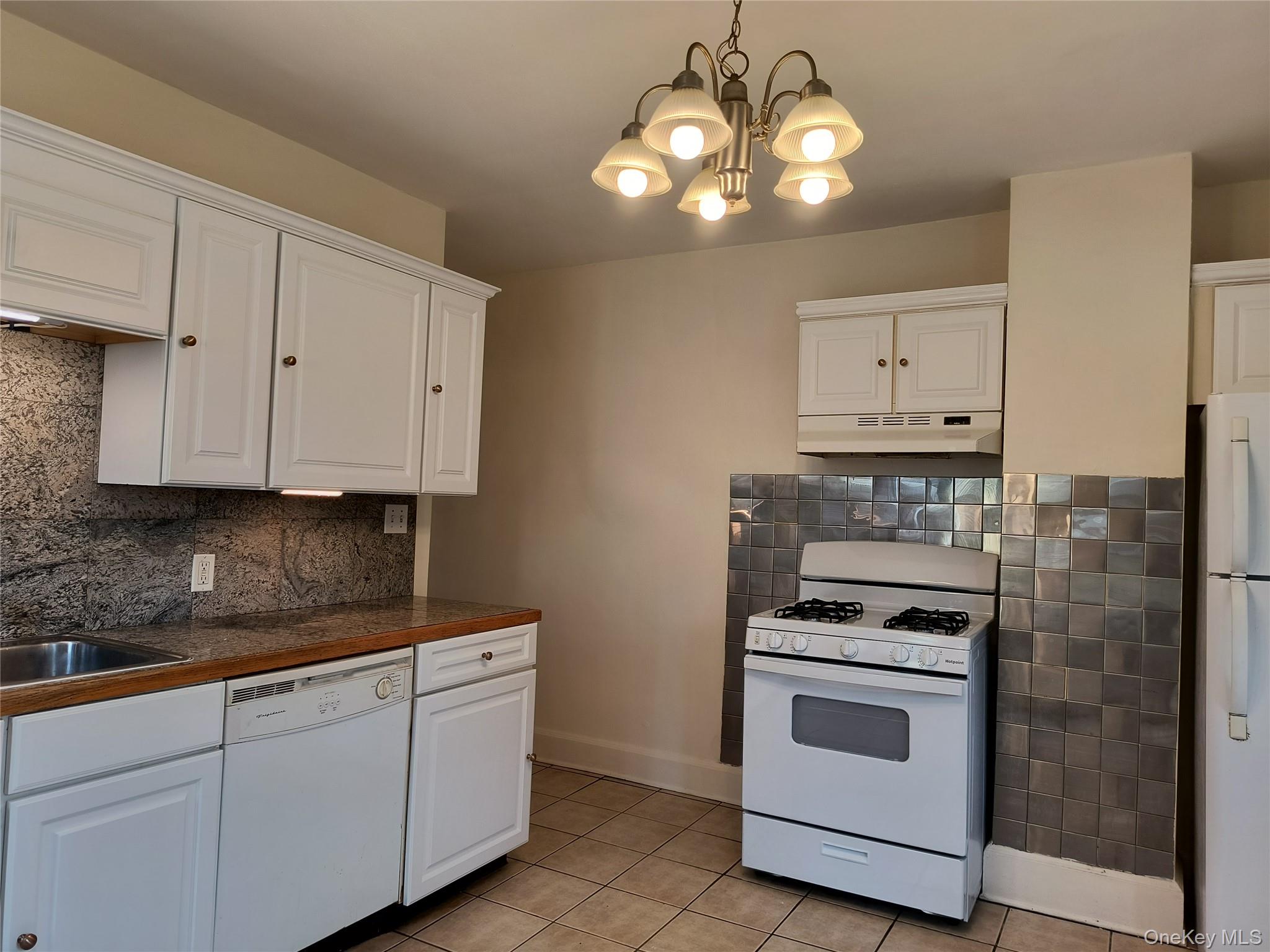 37 Cross Street – For Rent photo 6