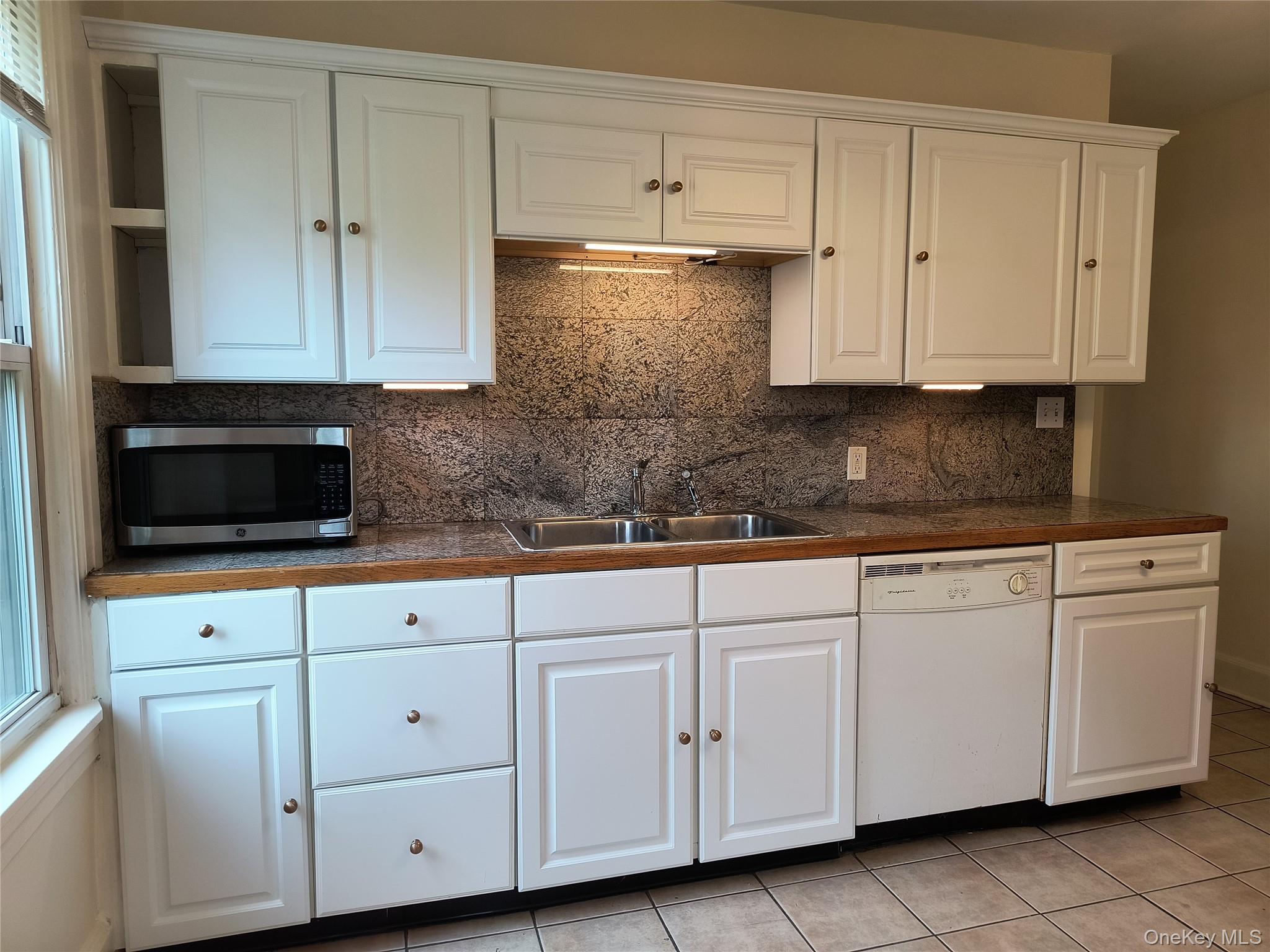 37 Cross Street – For Rent photo 4