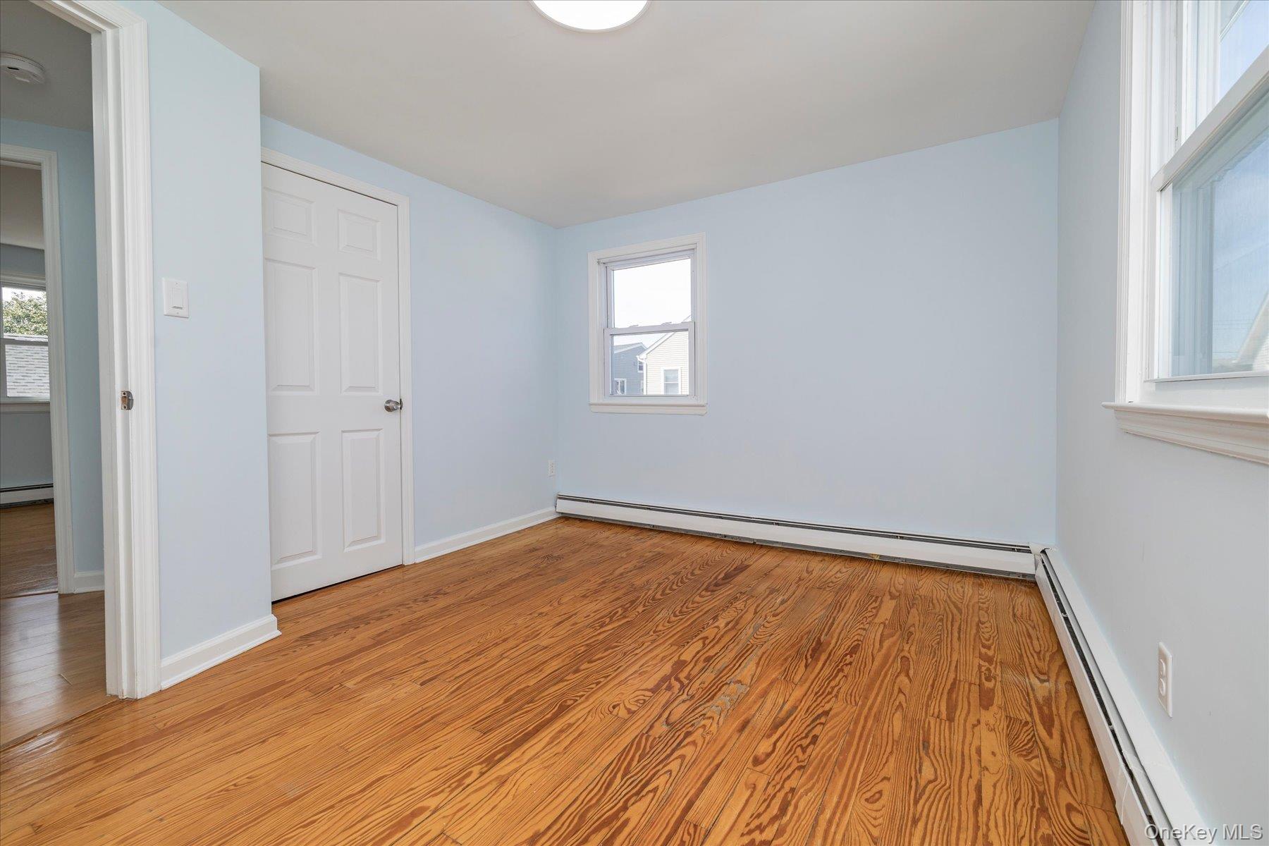 48 W Windsor Parkway – For Sale photo 27
