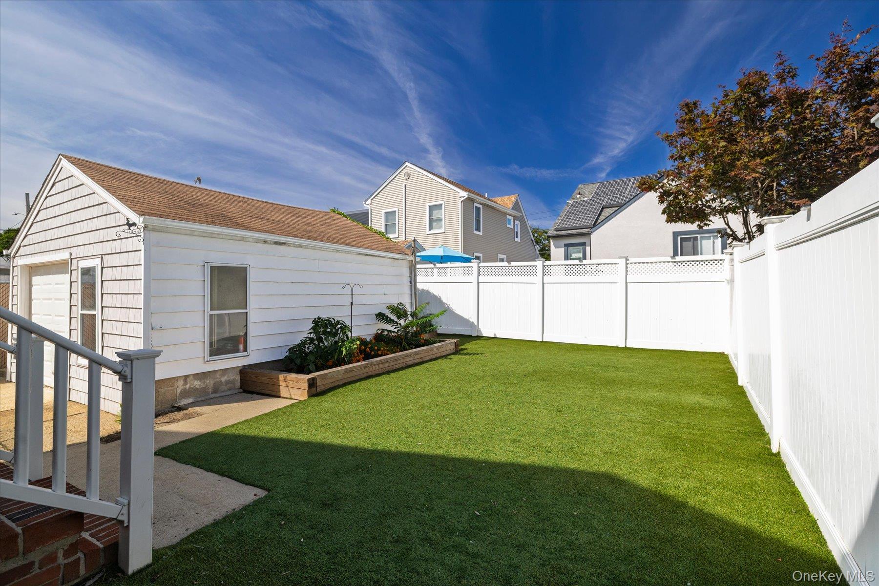 48 W Windsor Parkway – For Sale photo 8