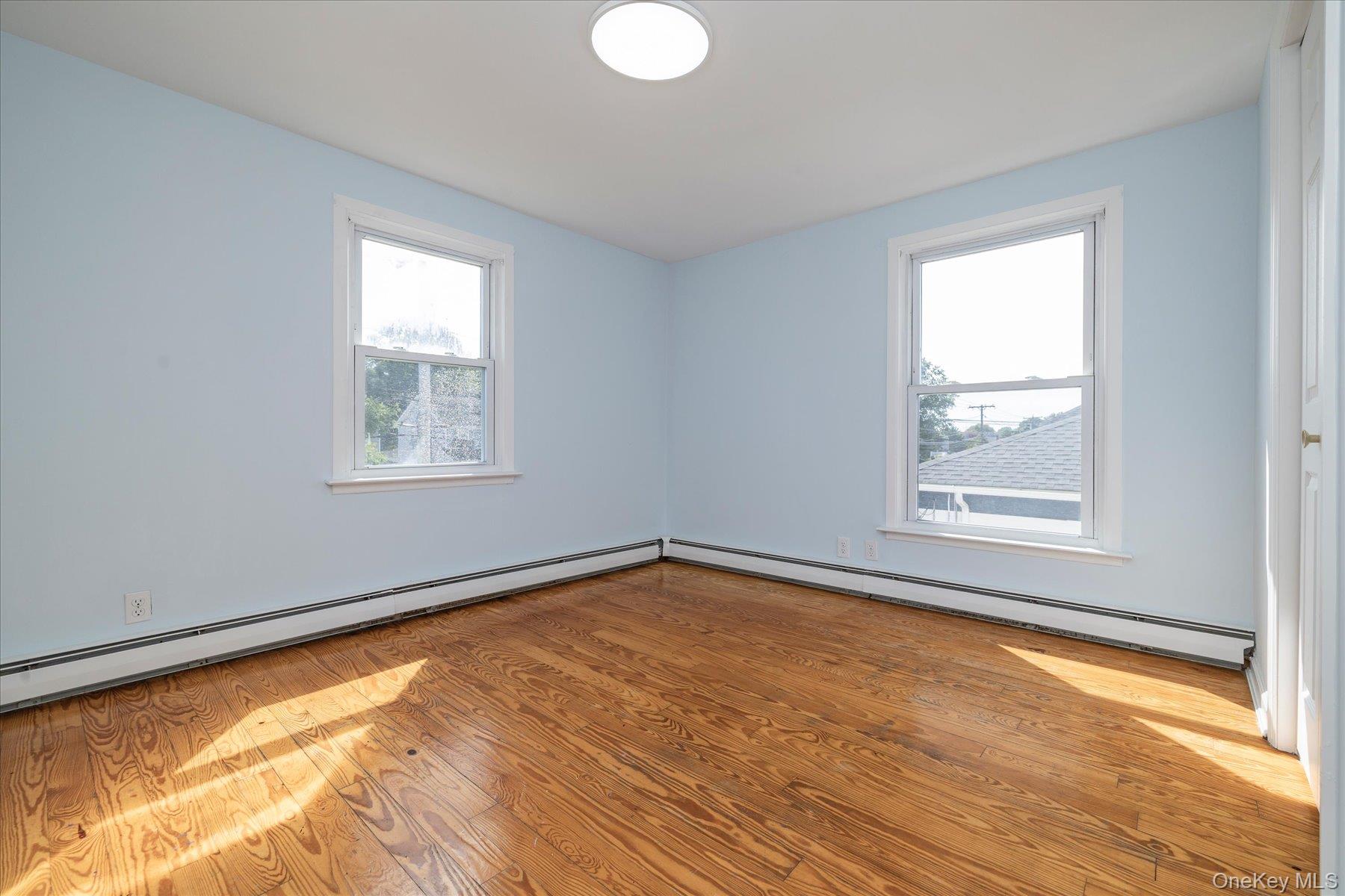 48 W Windsor Parkway – For Sale photo 30
