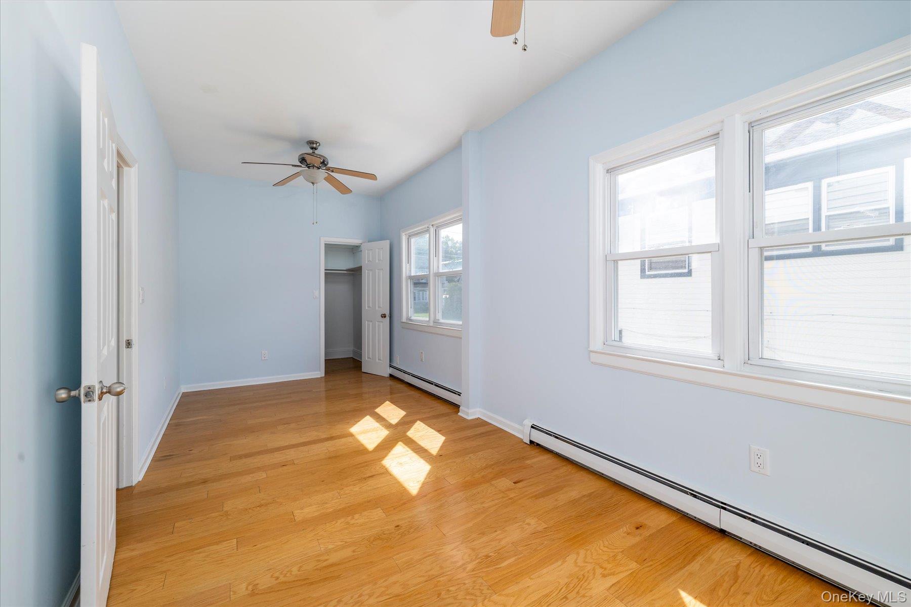 48 W Windsor Parkway – For Sale photo 23