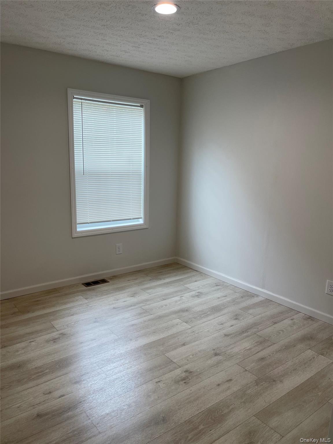 9 Odell – For Sale photo 24